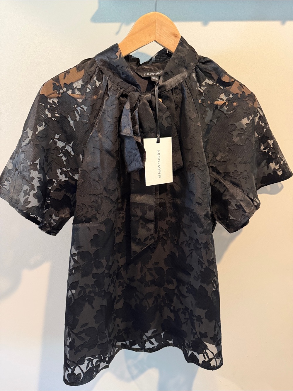 41 Hawthorn Medium Black Lace Shadow Floral Tie-Neck Short Sleeve Blouse Top